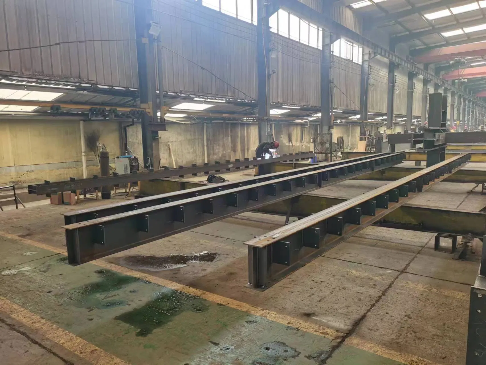 Portal Frame Building Kit Pre-Fabricated Universal Beams Ubs and Columns Ucs Hot DIP Galvanised