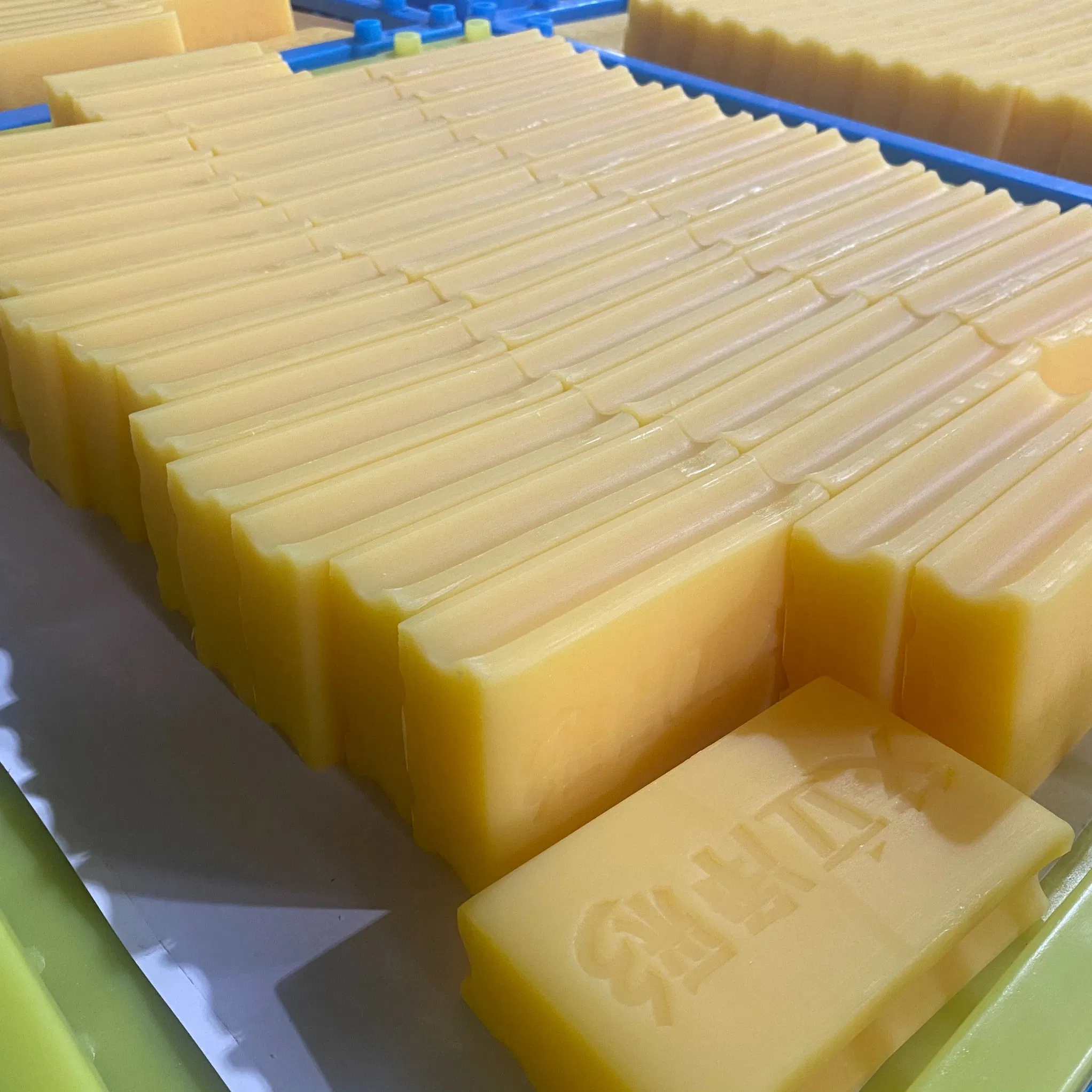 Old Soap & Brush Powerful Stain Remover Laundry Soap Bar Non-Additive-Whitening Underwear Cleaning Soaps
