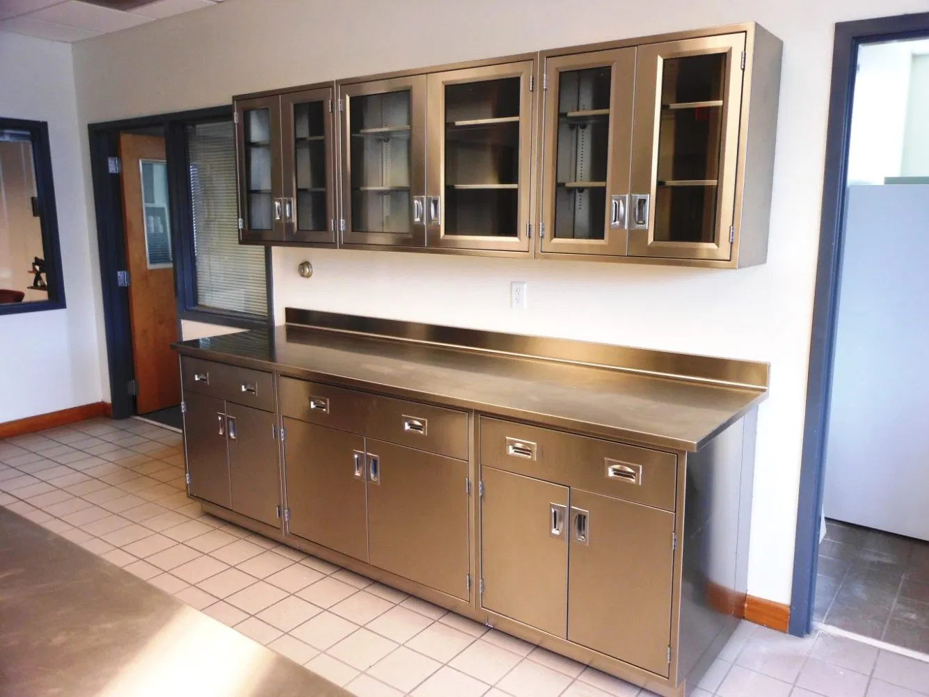 Rust Proof Stainless Steel Lab Countertop Perfect for Chemical Labs