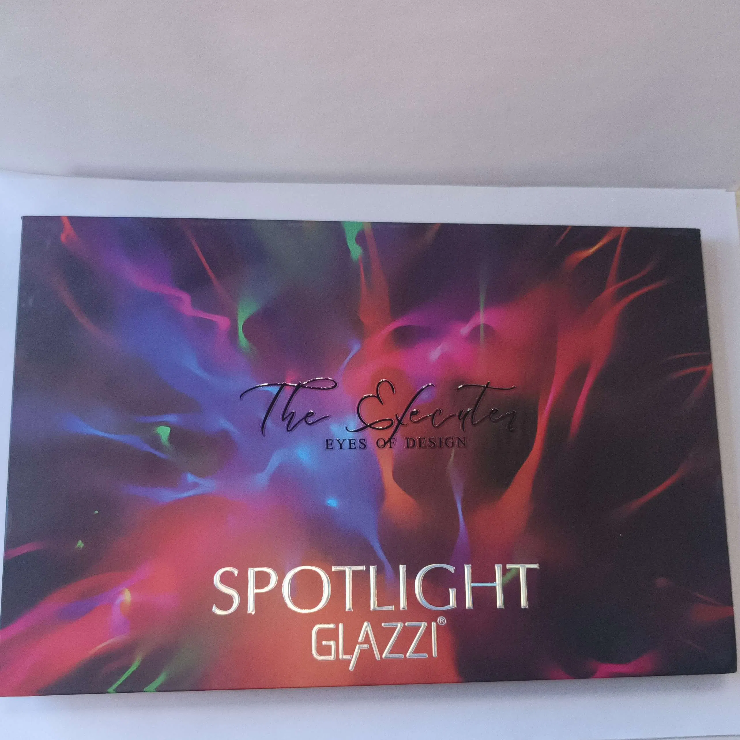 Vibrant Vegan Glitter Eyeshadow Palette with 40 High Pigment Shades