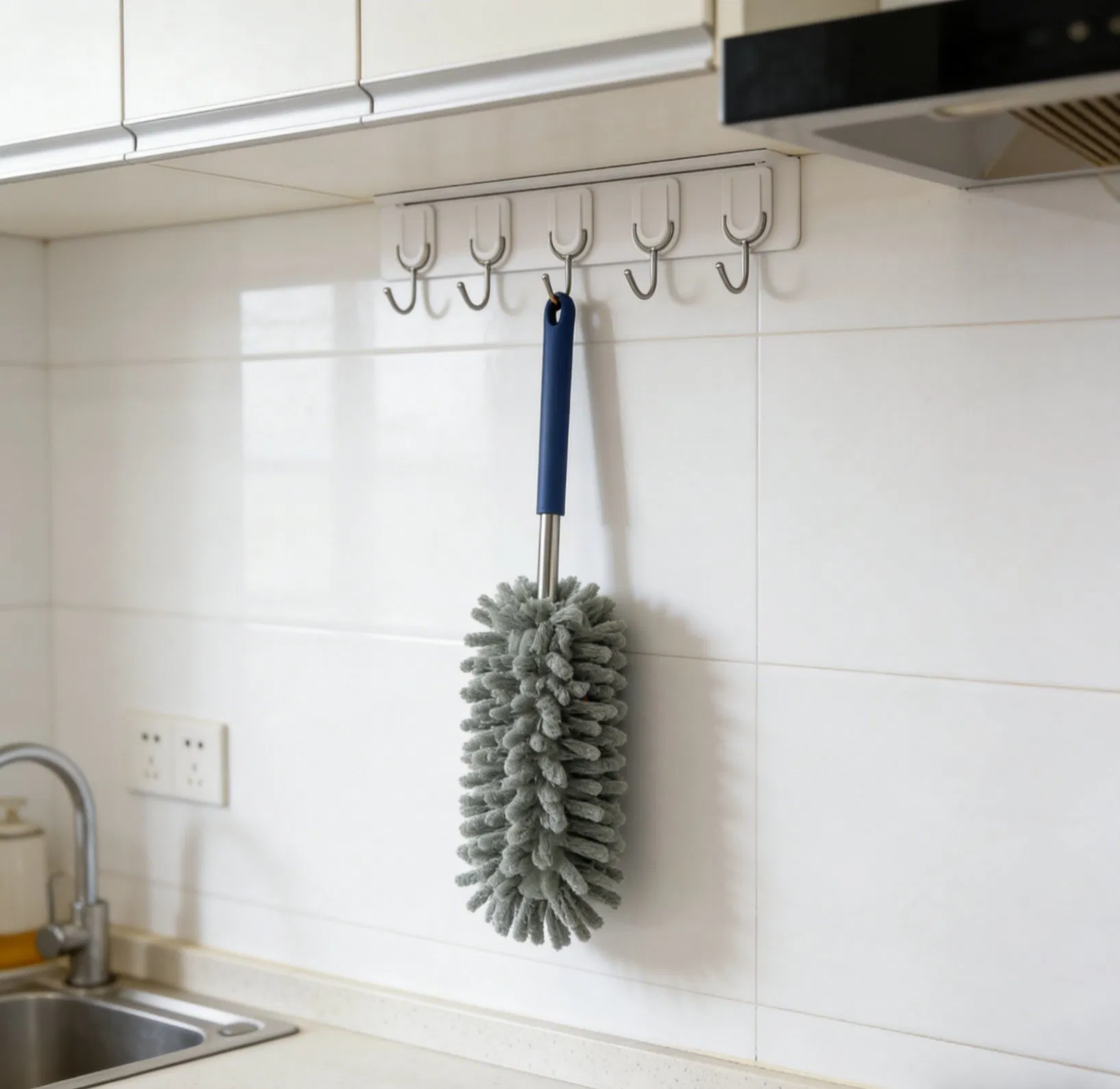 Wholesale Washable Chenille Duster Factory Direct Cleaning Tool for Hotels & Offices