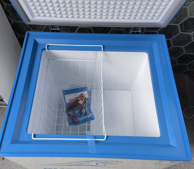 Purswave Bdbc-358 12V24V DC Solar Chest Freezer Solar Powered Refrigerators Deep Freezer Boat Freezer Truck Freezer Battery Freezer