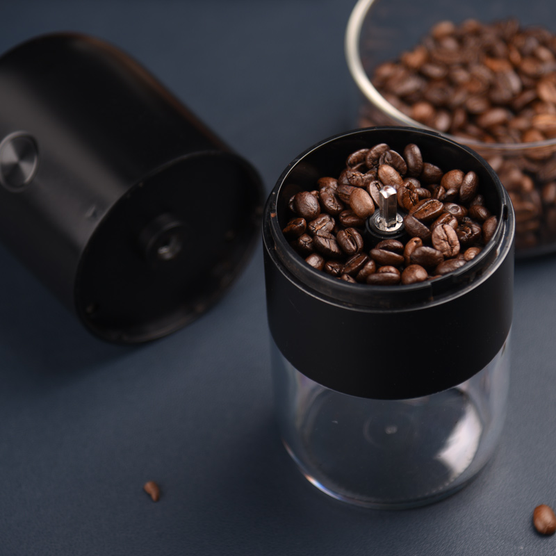 Strong Power Uniform Grinding USB-Rechargeable Electric Coffee Grinder Portable -One Button Control Coffee Bean Grinder Coffee Bean Mill