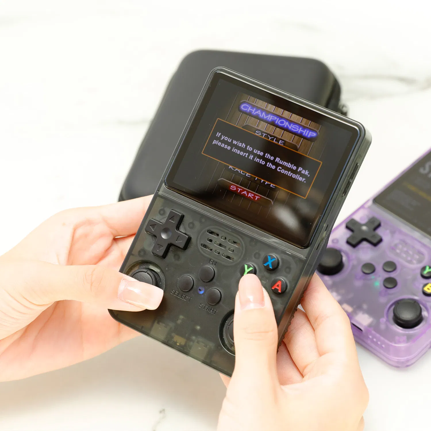 Портативная консоль R36s для ретро-игр