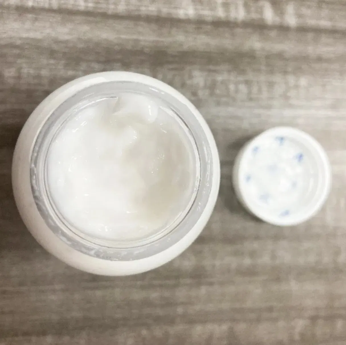 500ml Vitamin C Whitening Kojic Acid Body Lotion Wholesale Face Cream for Black Skin