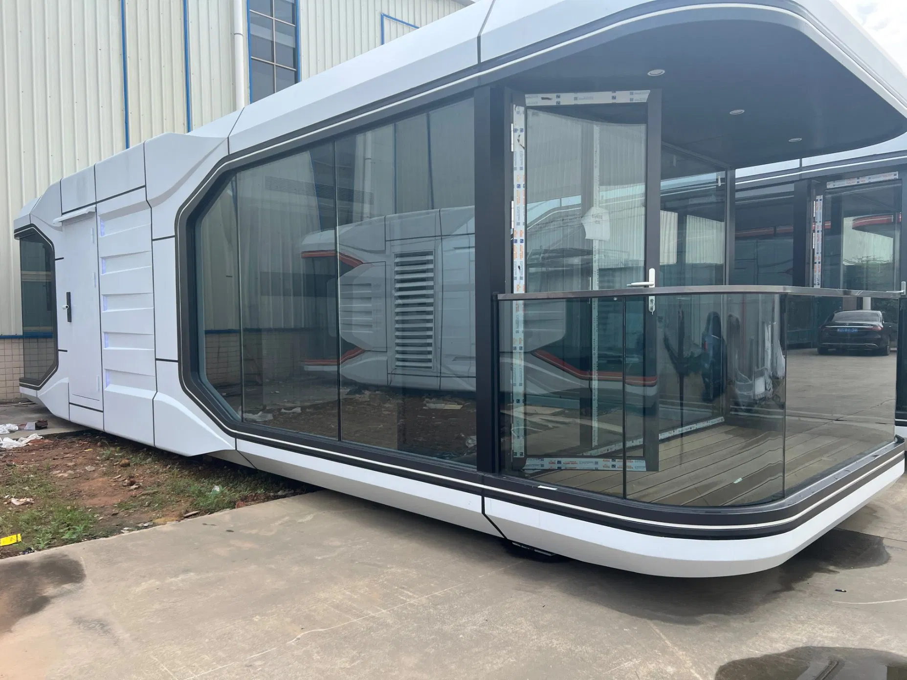 Prefabricated Houses Luxury Mobile Pod Tiny Cabin Prefab House Space Capsule House