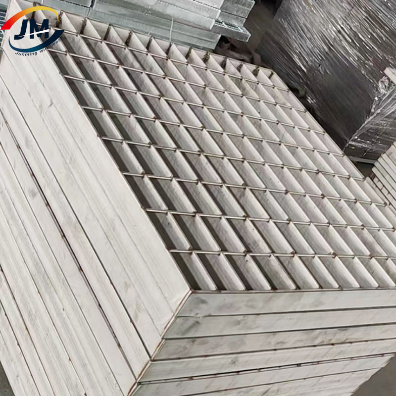 Metal Bar Grating and Flooring Galvanised Steel Grating Drain Strainers