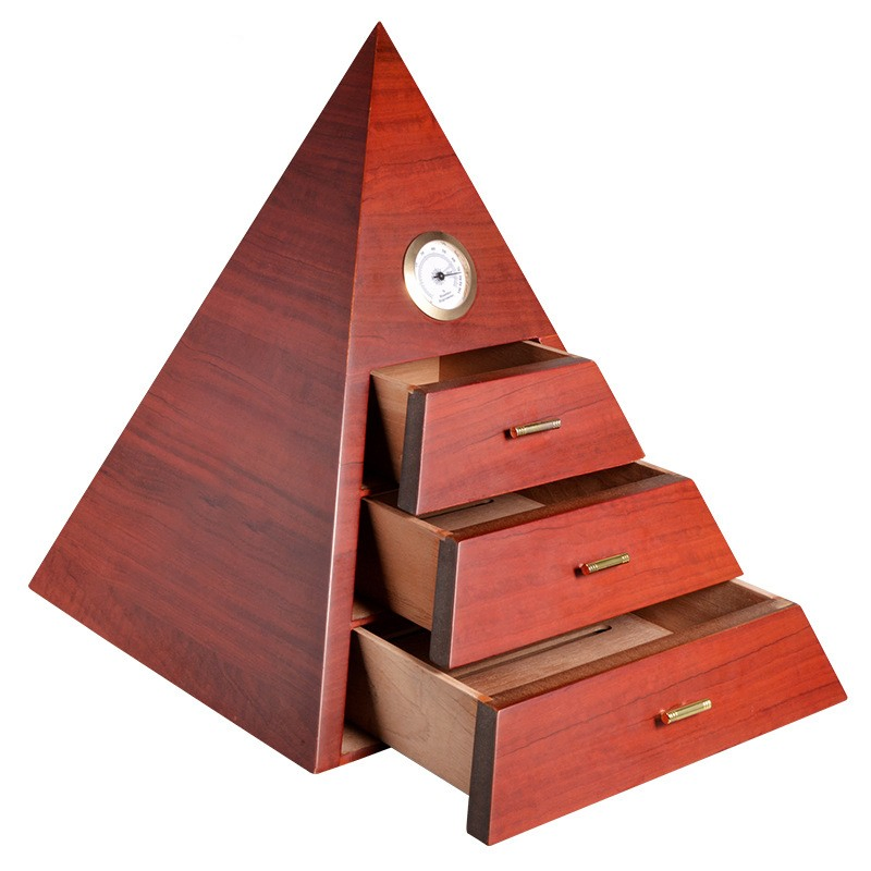 Individualized Luxurious Nature Painting Pyramid-Shaped Cedar Wood Cigar Humidor