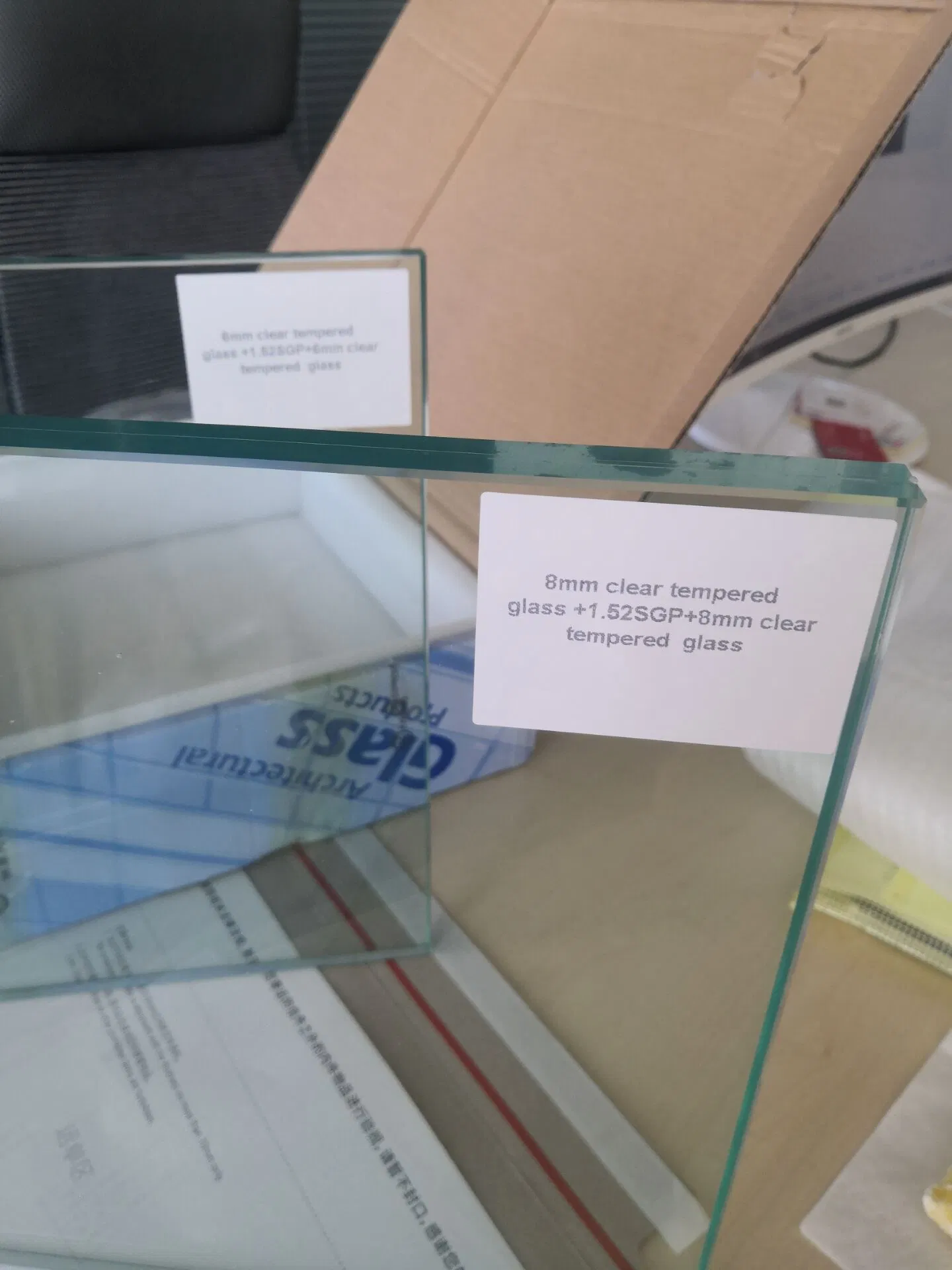 High Quality 4.38mm-43.20mm Clear/Colored/Shaped/Flat/Bent Building Glass/ Safety Glass / Tempered Laminated Glas for Rail/Fence/Balsutrade/Stairs