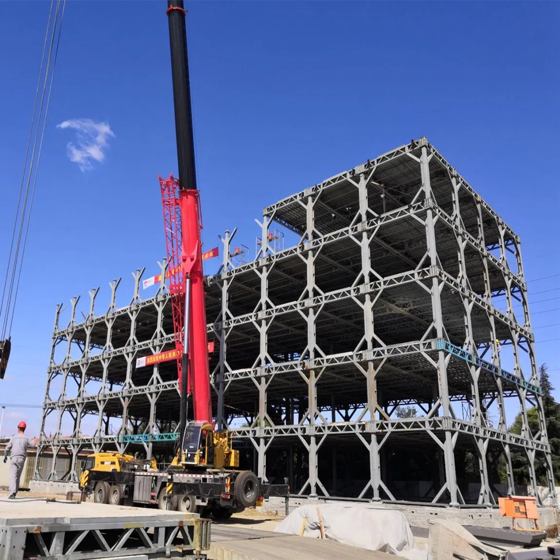 Five Storey Prefabricated Light Steel Structure Structural Building Commercial Office Apartment