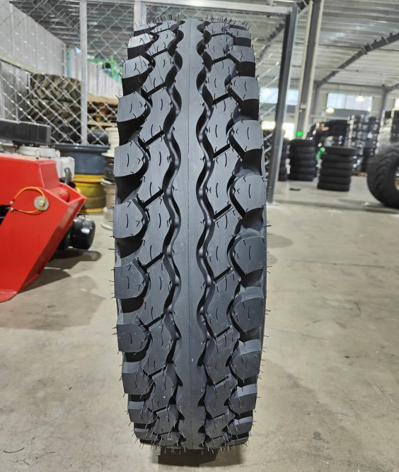 Грузовая шина Haulking TBB/TBR/LTB 700-16, 900-20, 1100-20