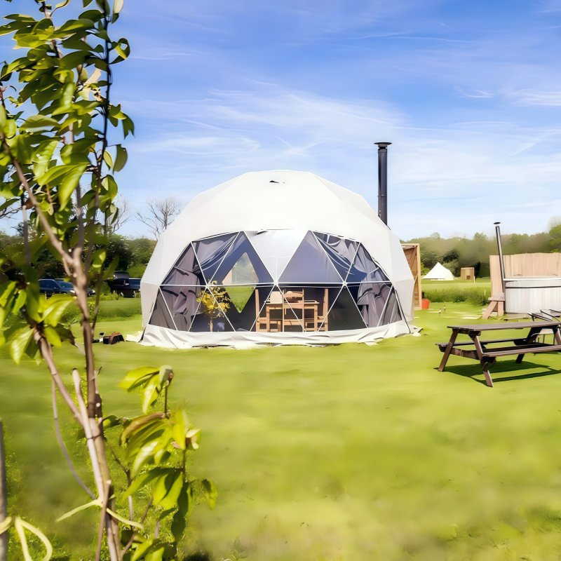 Factory Direct Sale Modern Outdoor Hotel Resort PVC Transparent Round Canvas Geodesic Igloo Glamping Dome House Tent