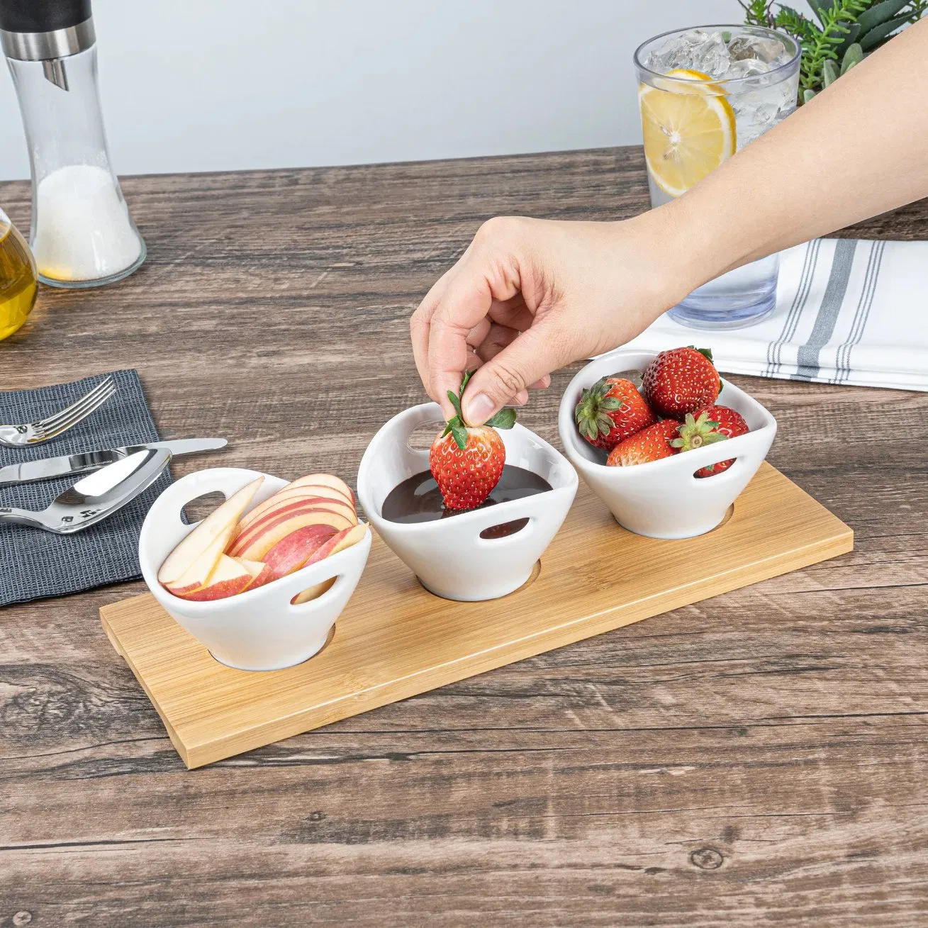 Wholesale Price OEM Manufacturer Versatile Dipping Sauce Bowls and Divided Serving Dishes