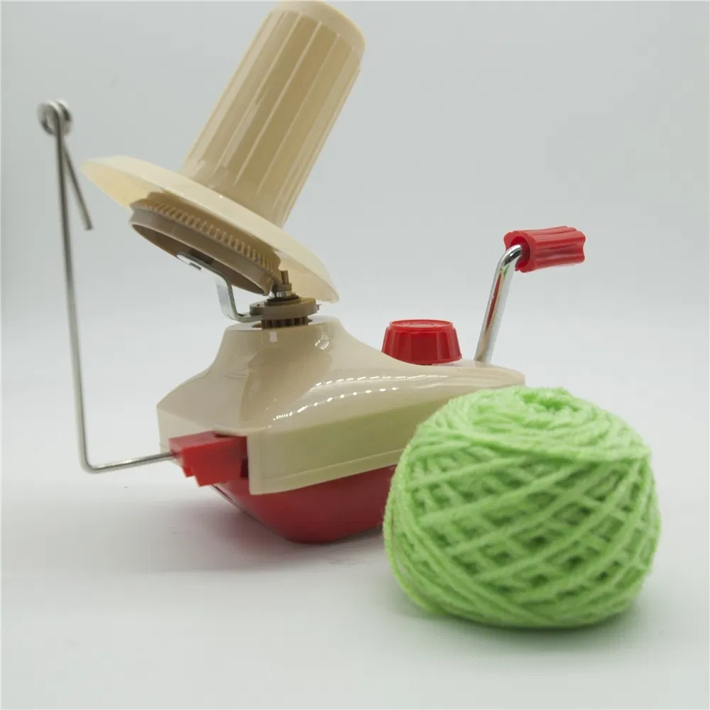 Plastic Hand Yarn Ball Winder (Red)