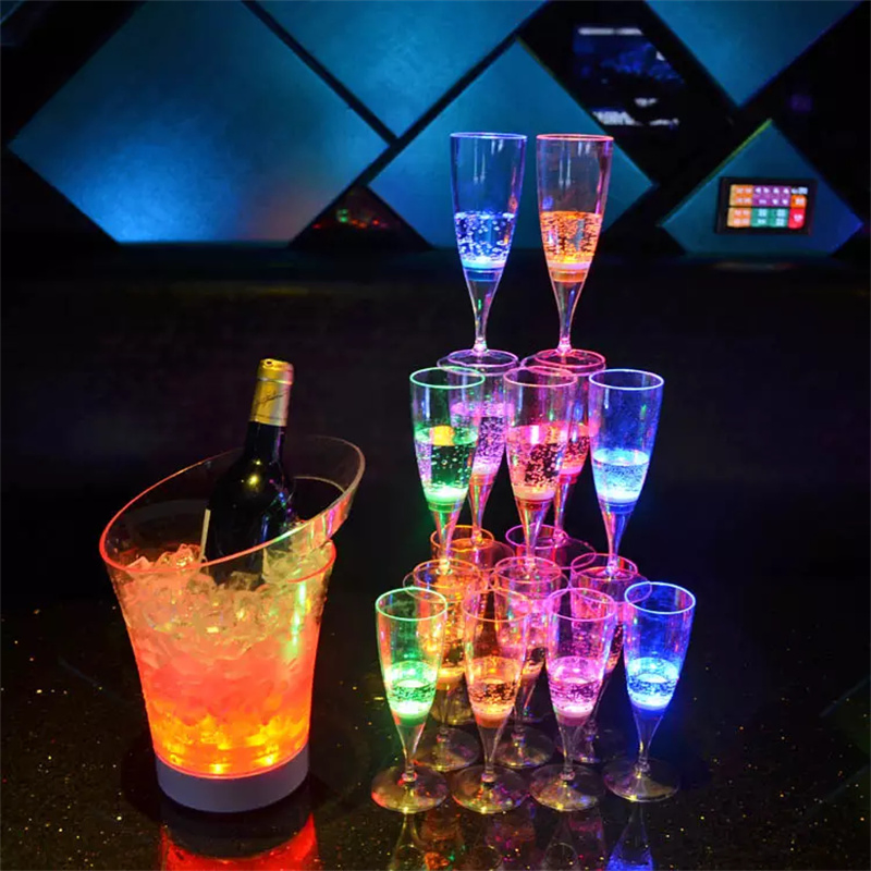 Glowing in The Dark Party Supplies Flashing Light up LED Disposable Food Grade Plastic Champagne Glass