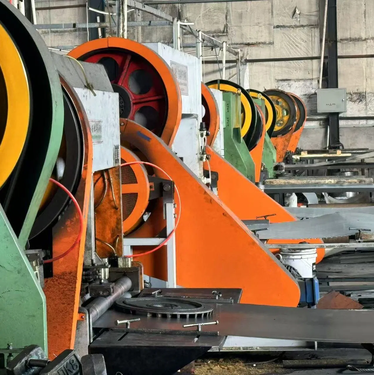 Factory Wholesale Woven Wire Mesh Galvanized Steel Wire Expended Metal Mesh