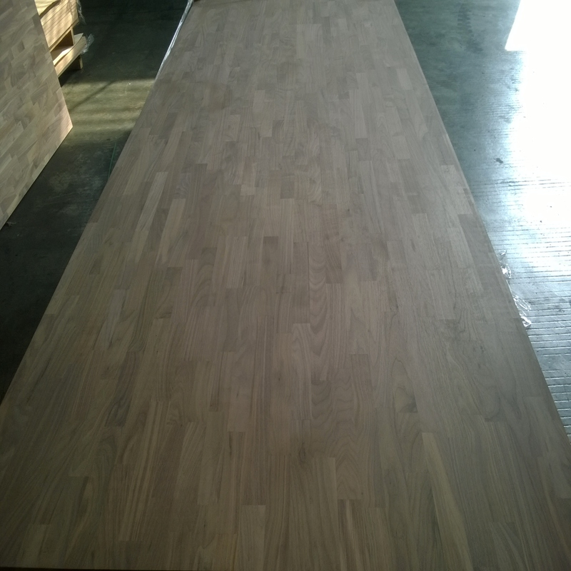 Selected Walnut Finger Jointed Board
