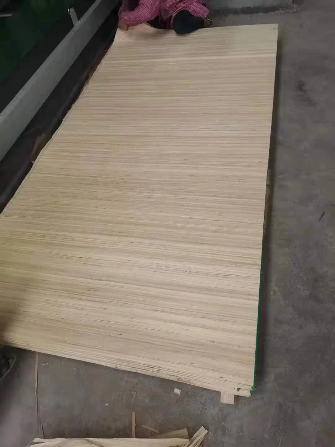 Factory-Special Size Short Grain Engineer Veneer 0.20mm-0.60mm