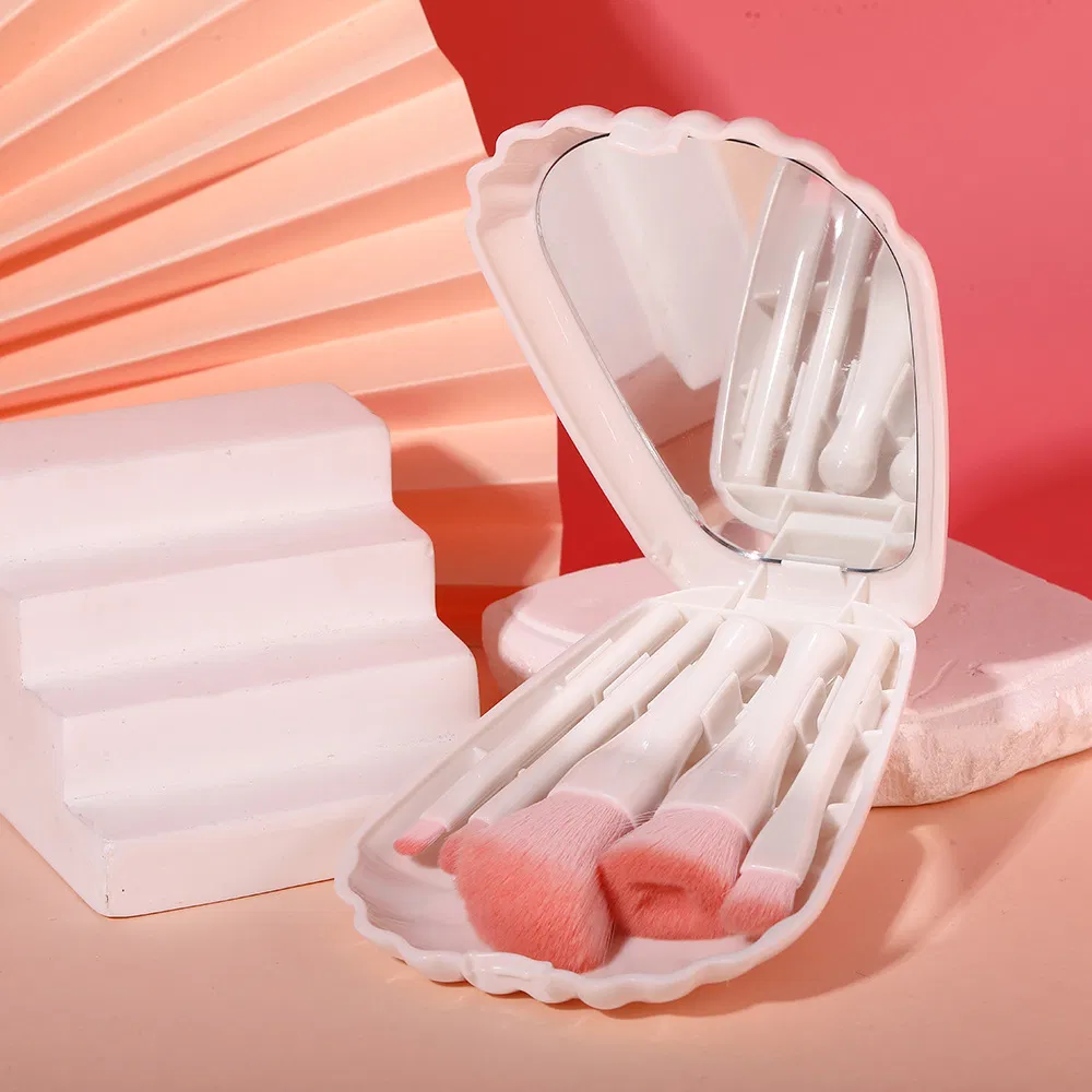 New Shell-Shaped Makeup Brush Set