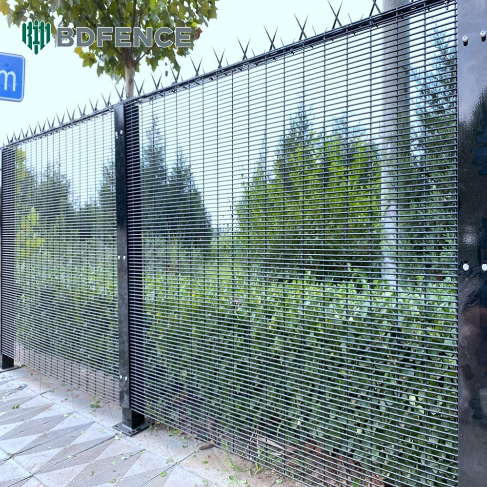 Square Panel Small Iron Wire Netting 358 Security Fence Prison Mesh with ISO9001 358 Fence High Security Fences Mesh Wire Fencing