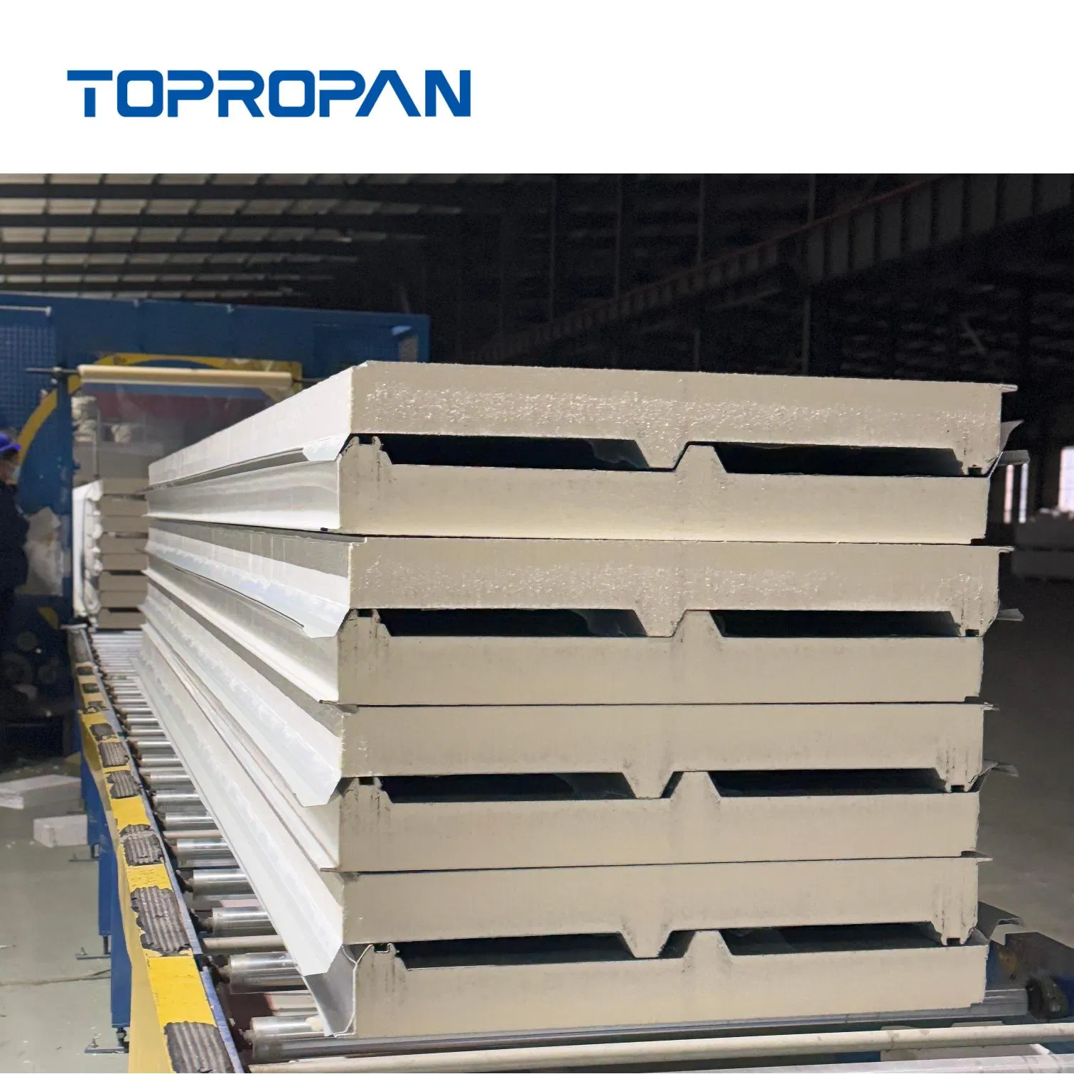 Factory Price Environmental Economical Customized Color Coated Steel PU/PIR/Rockwool Wall/Roof Insulated Sandwich Panel
