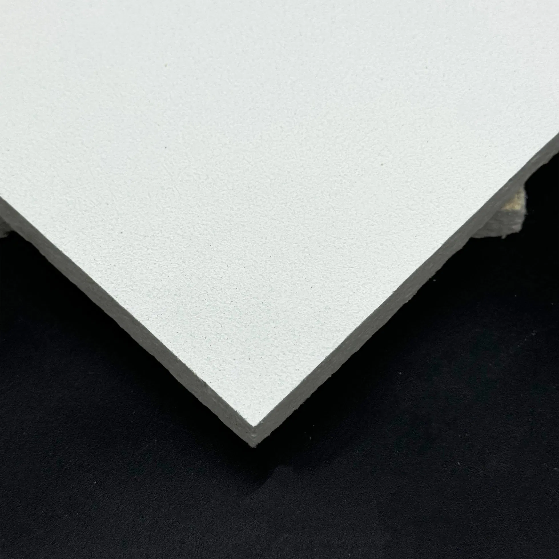 Laminated Surface Mineral Fiber Ceiling Tile for Commercial Interiors with Acoustic Performance