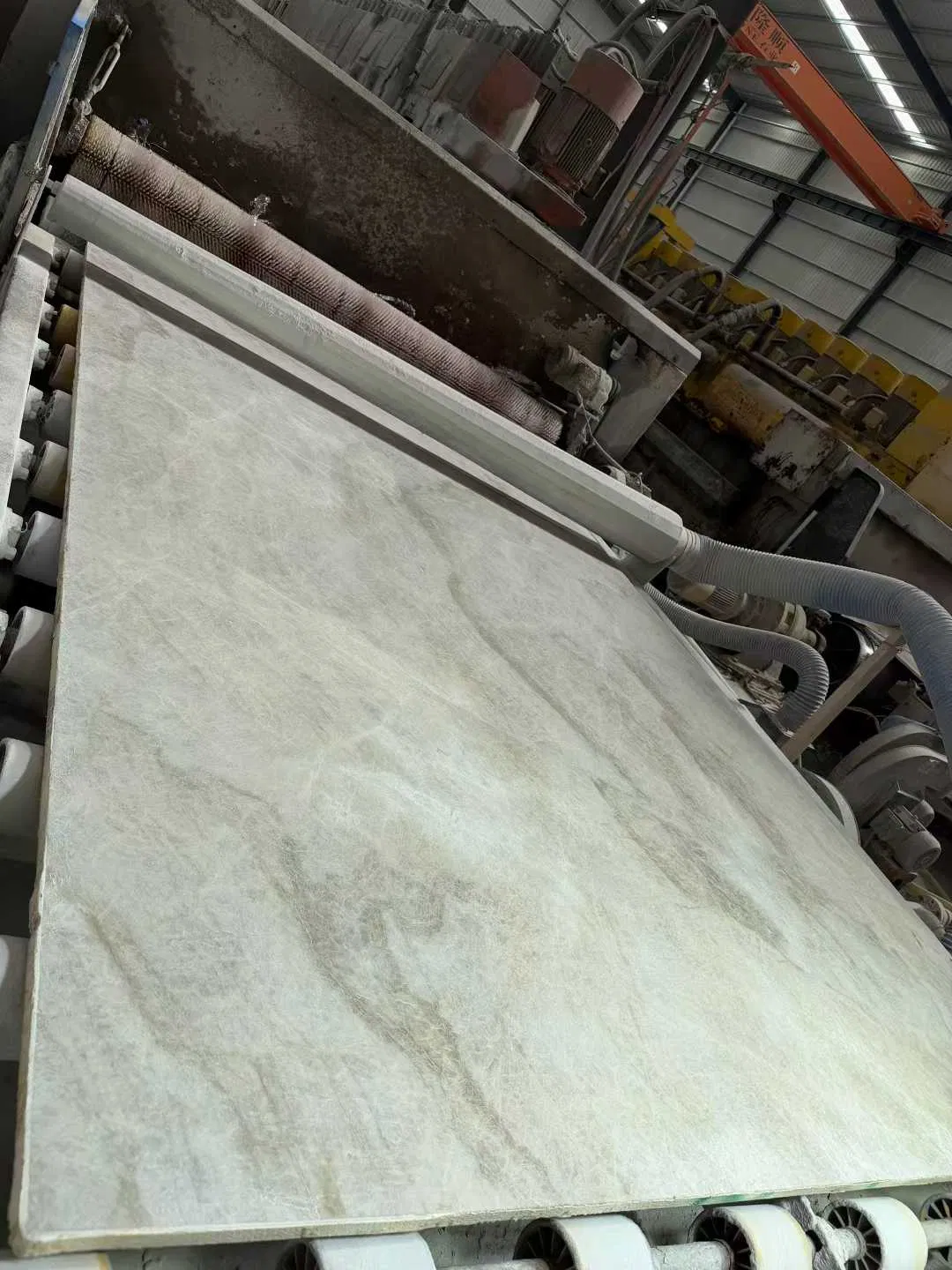 Luxury Cream/Beige Quartzite Taj Mahal Quartzite Countertop Slab