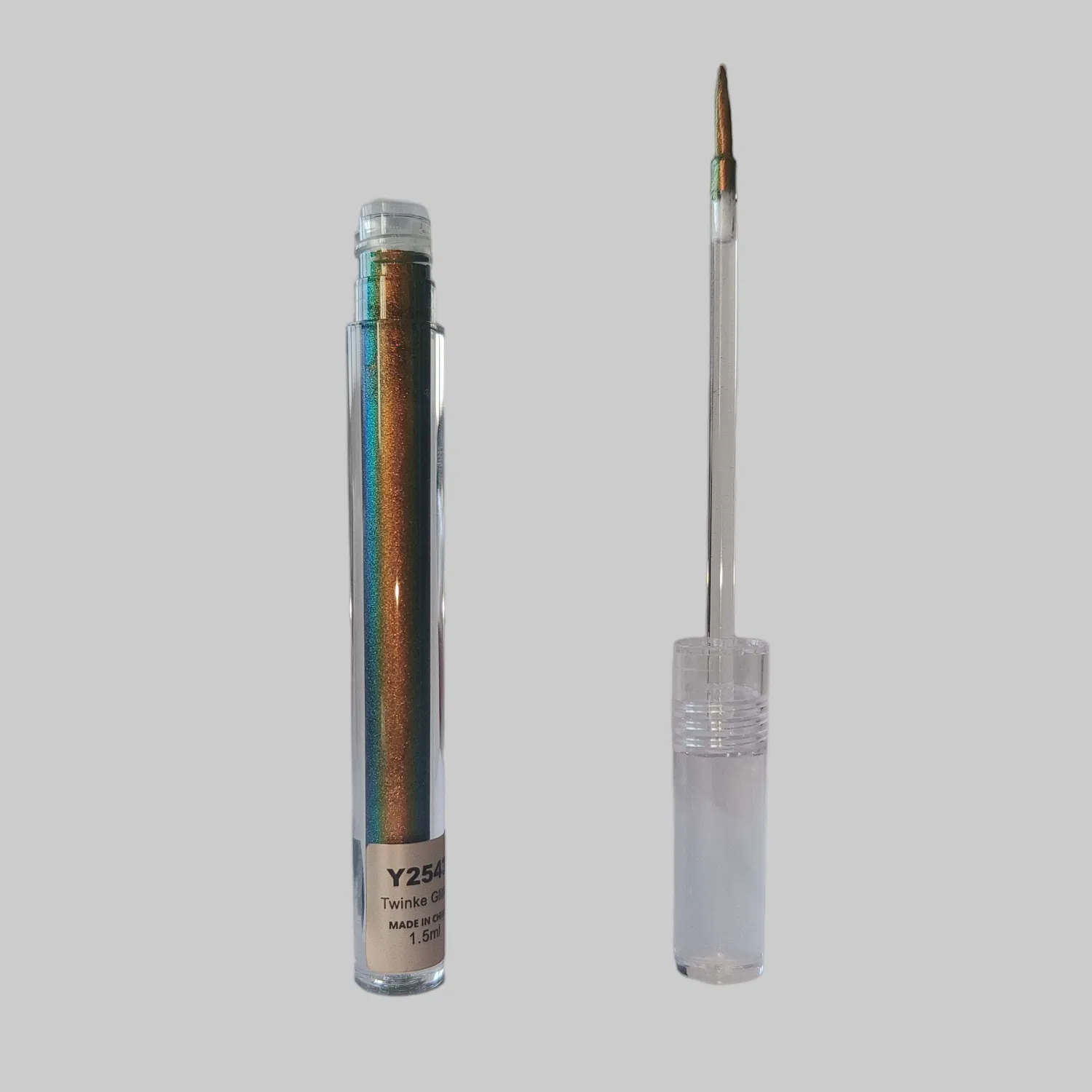 Precision Pearl Eyeliner for All-Day Glamour and Style