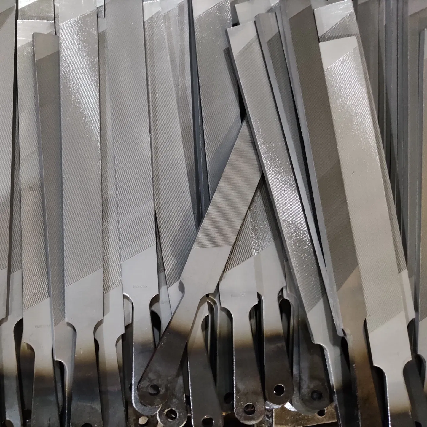 Quality 30cm Carbon Steel Farmer's File Agricultural File for Sharpening