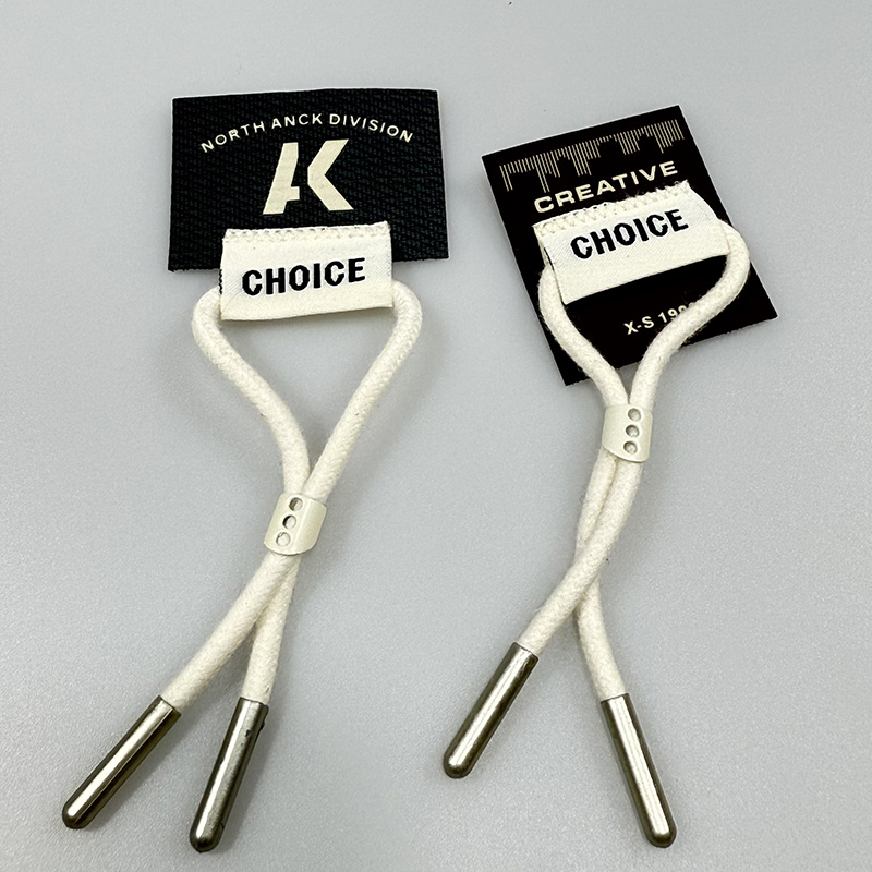 Этикетки 3D для одежды