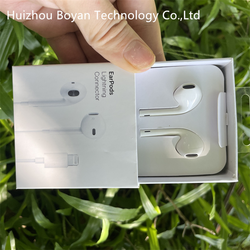 Наушники Earpods с USB-C, проводные, белые