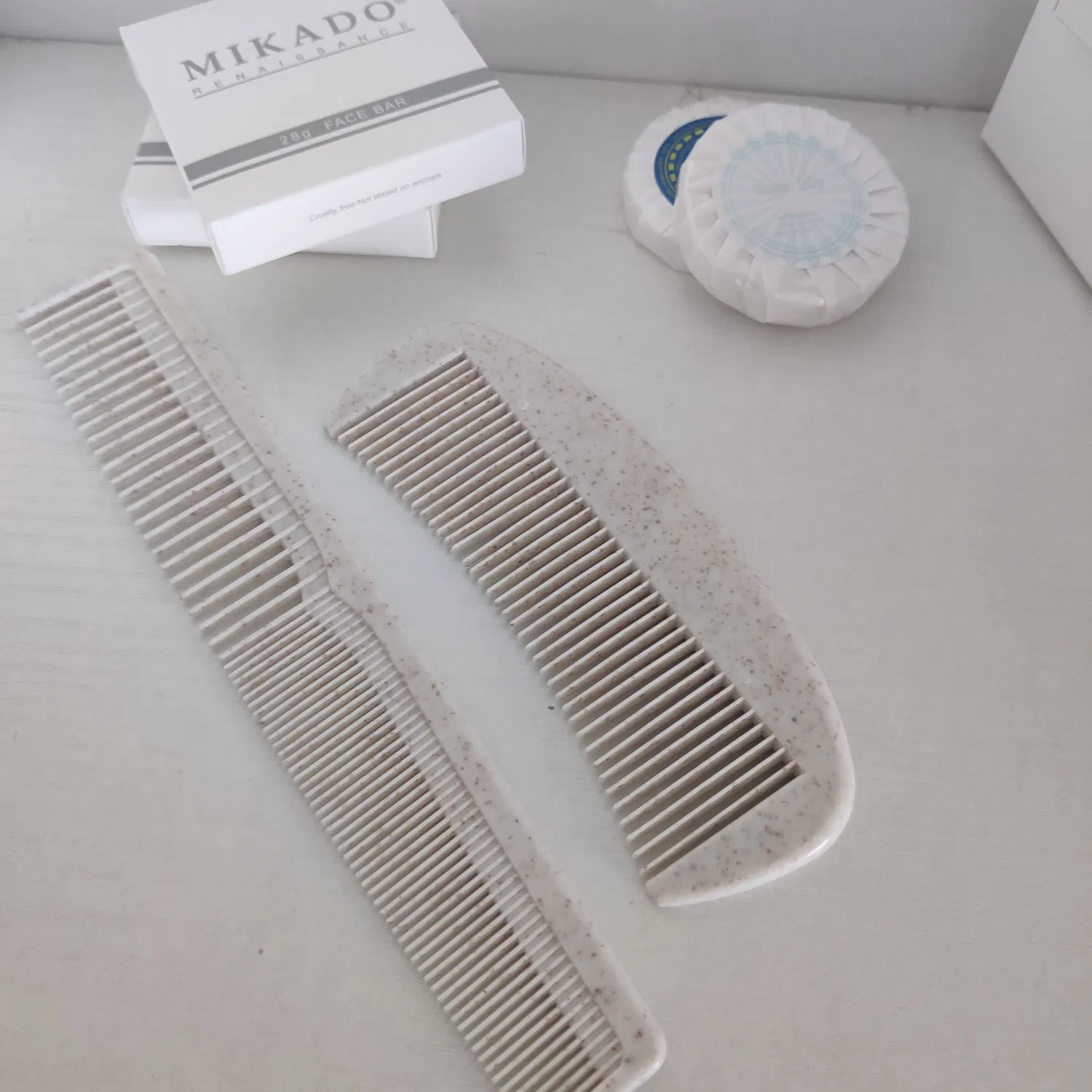 Corn Starch Handie Toothbrush Kit Disposable Comb for Hotel Comb