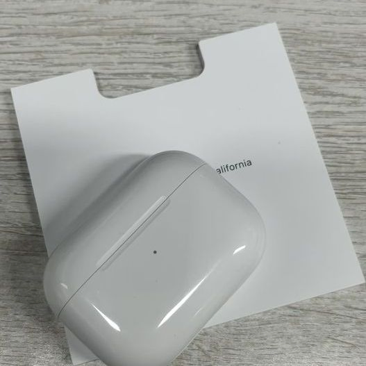 1: 1 Type-C Air PRO 2 Noise Cancelling Bluetooth Earphone