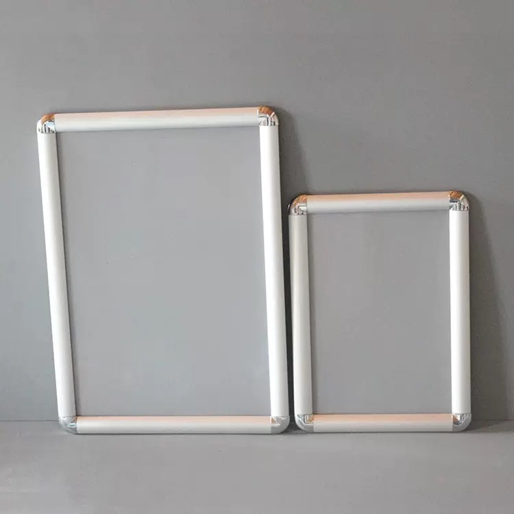 Wholesale and Custom A4 Poster Holders, Movie Advertising Aluminum Poster Holders, Snap-on Poster Holders