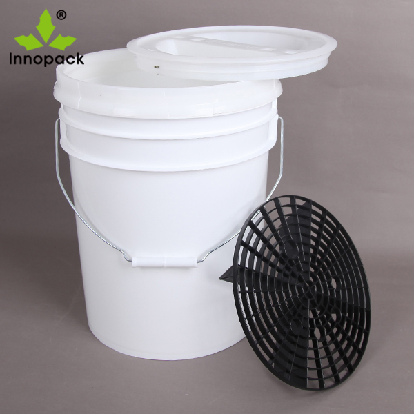 Full Capacity 21kg Car Wash Plastic Bucket with Screw Gamma Lid and Grid