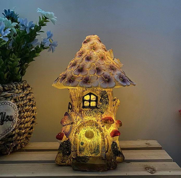 Resin Fairytale Garden Mushroom House Garden Decoration Outdoor Solar Statue Light