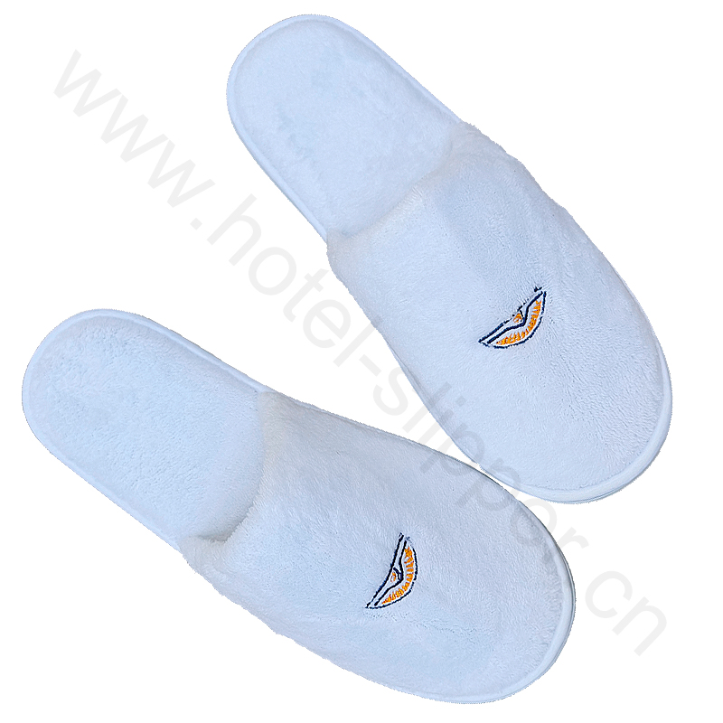 Luxury Hotel Slippers Thickened Coral Velvet Disposable Slippers Top Fashion Design Custom Logo Special Sale Wholesale