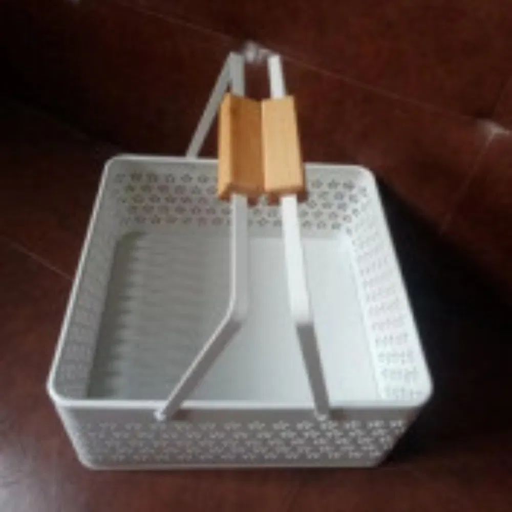 Durable BPA-Free Plastic SPA Storage Caddy with Flip-up Chrome Handle Stackable Container Cosmetics Body Wash Bathroom Storage Rack Bl23222