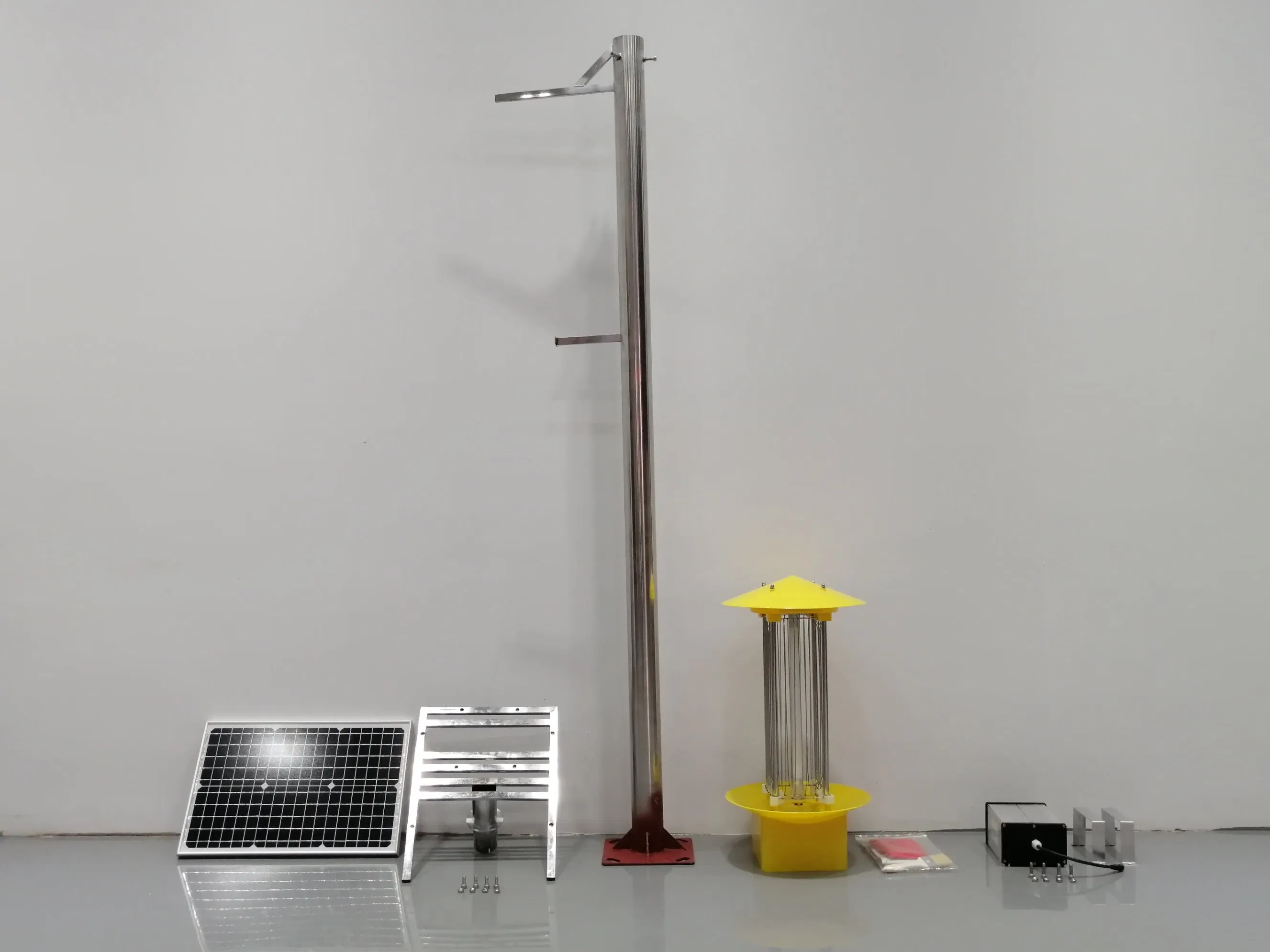 20W Solar Insect Killer Lamp with 120m Effective Killing Radius