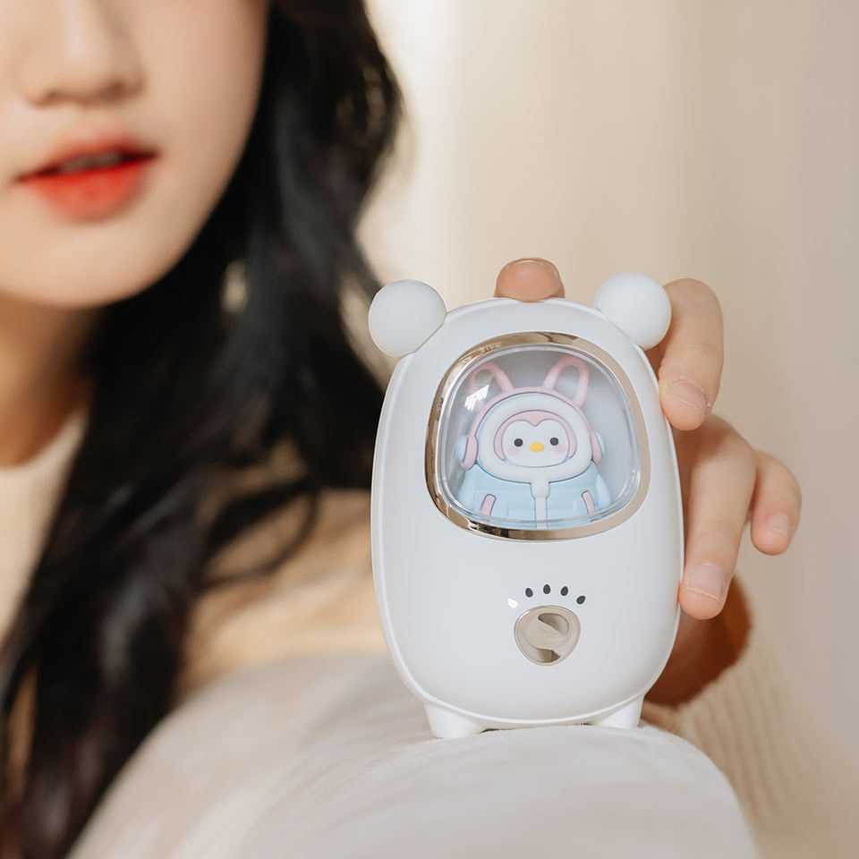 Winter Products Mini Portable Hand Warmer Power Bank, USB 5V 2A Fast Charging Input Output Rechargeable Hand Warmer