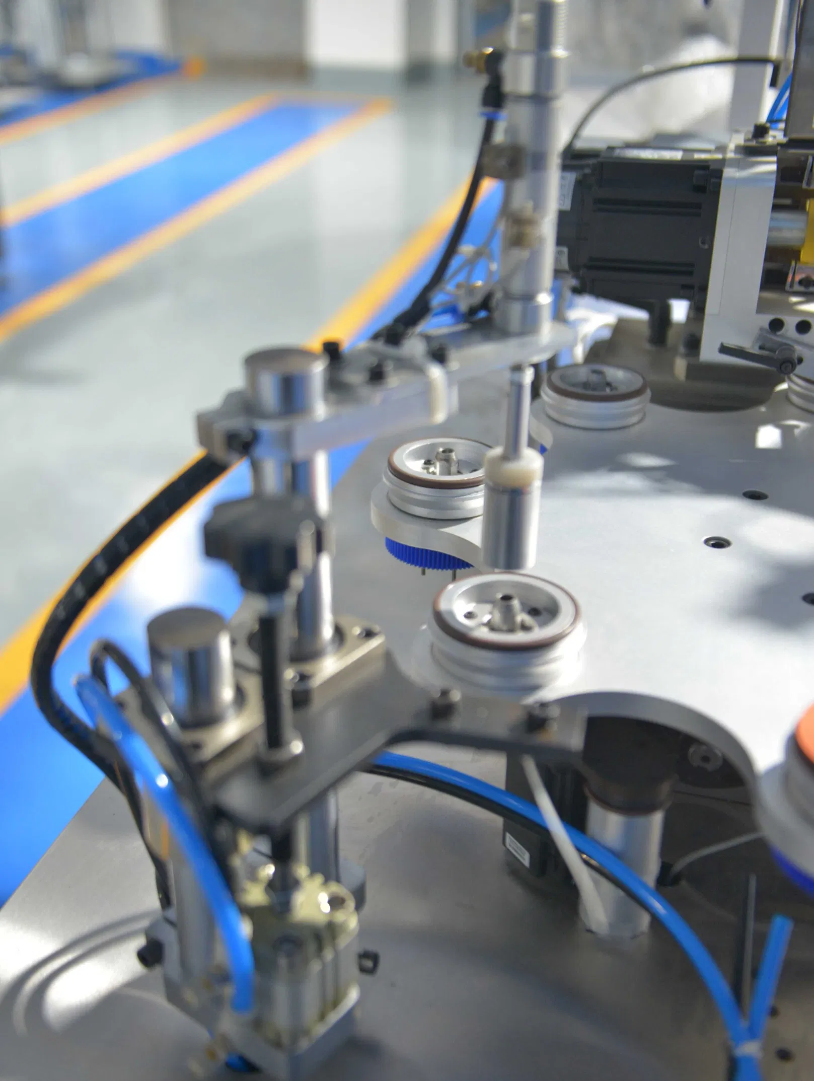 Automatic Making Flap Disc Machine with Single Manipulator Arm