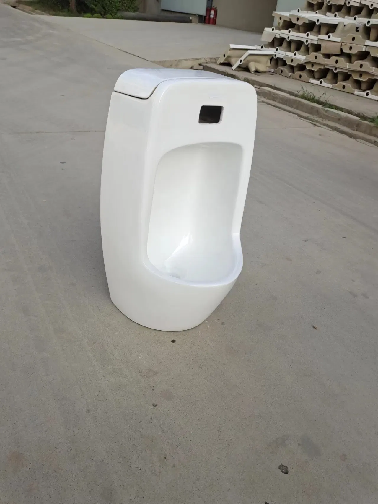 Modern Design Hot-Sale Wall Hung Urinal for Kids