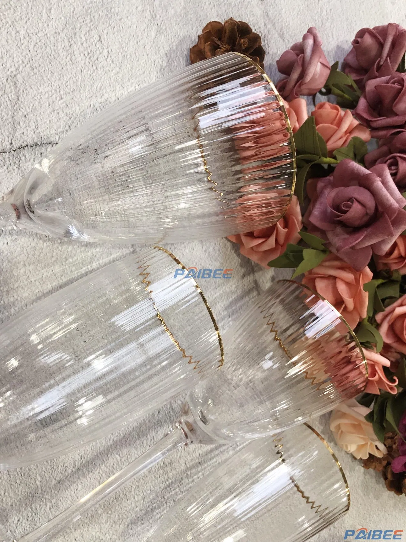 Paibee Red Wine Glasses with Gold Rim Glassesware Set Goblet Wine Glasses