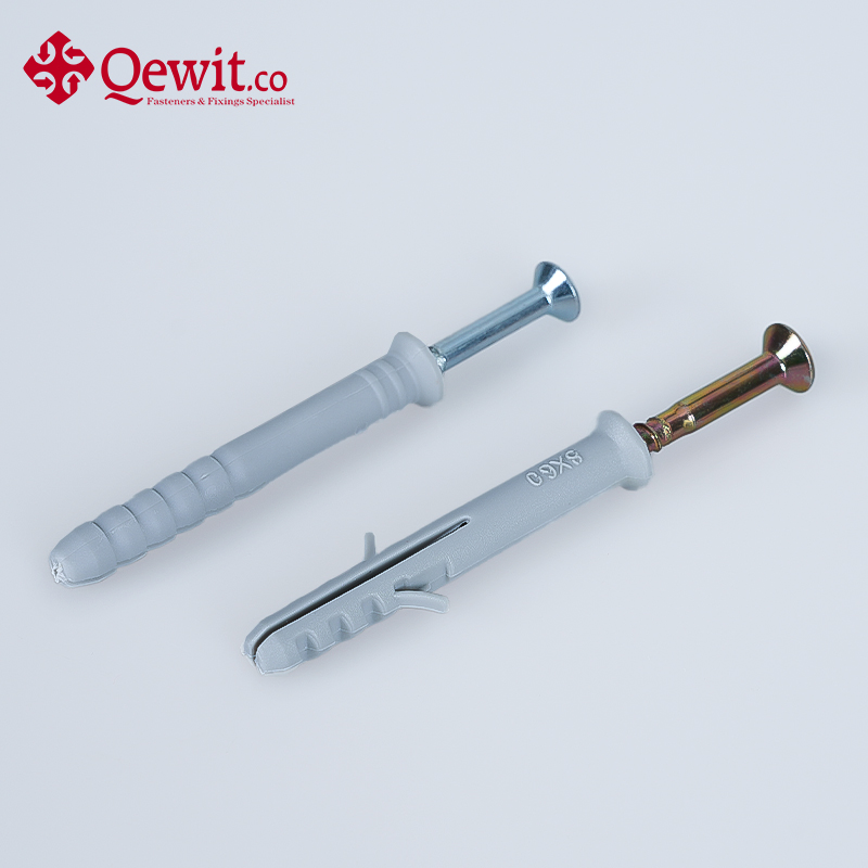 Нейлоновая распорная гильза с оцинкованным шурупом