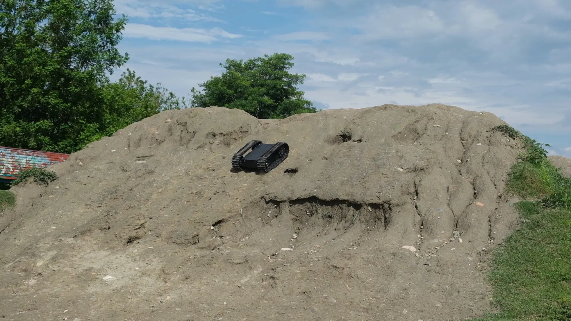 Smart Ugv Platform for Autonomous Inspection and Surveillance