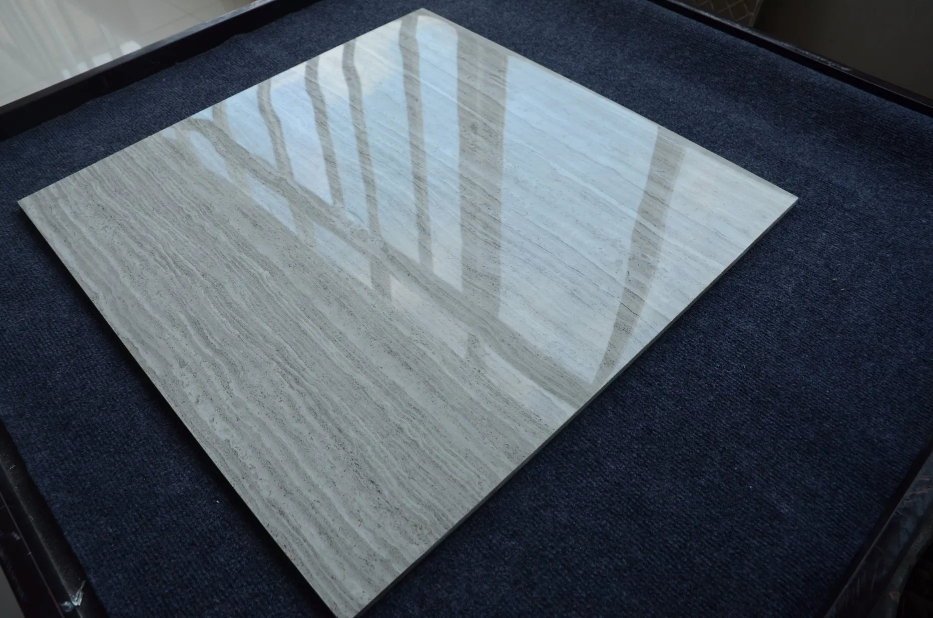 Керамогранитная плитка под мрамор Травертин 600x600 мм