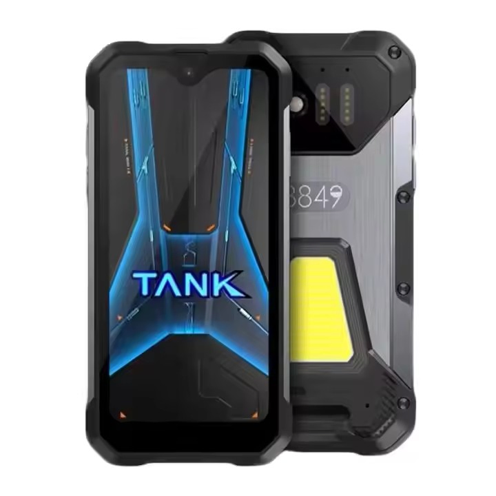 Смартфон 8849 Tank Mini: защищенный, с лазерным дальномером