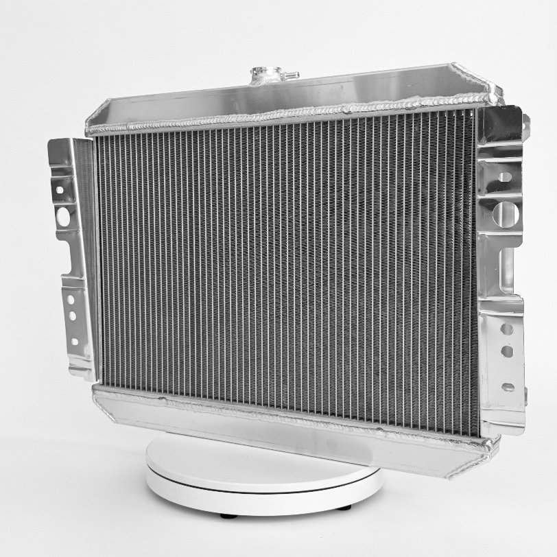 Радиатор охлаждения Mazda B2000/B2200 82-93 алюминиевый