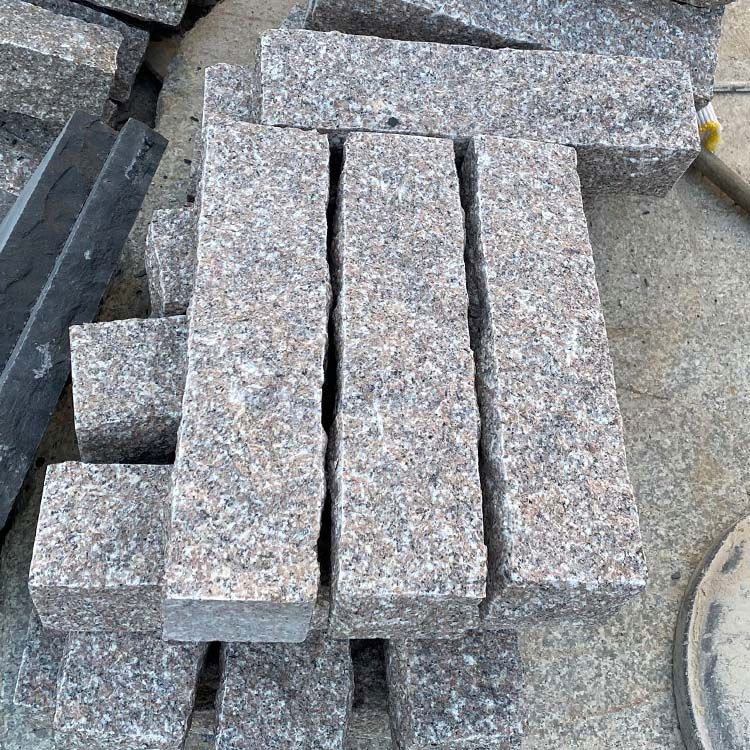 Natural Split/Pineapple Finish Grey/Pink/Yellow Granite Pillars for Patio Fence Post