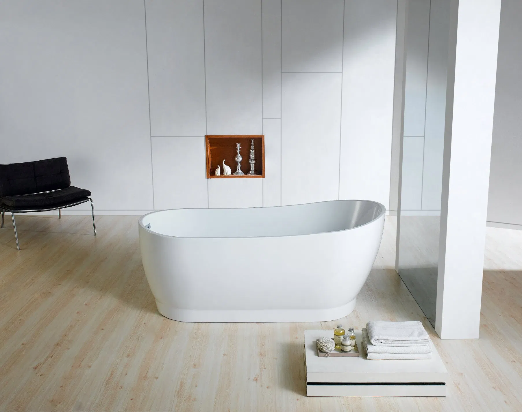 Morden Slipper Freestanding Acrylic Bathtub with Brushed Nickel, Brushed Gold Floor Mounted H59 Brass Tap Mixer